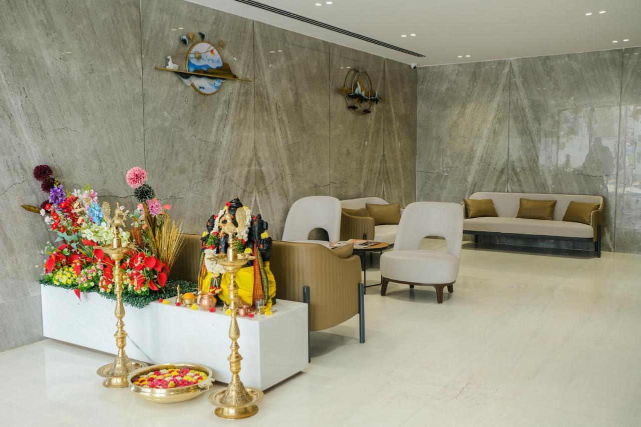 Hotel Tulips Grand Hyderabad Exterior photo